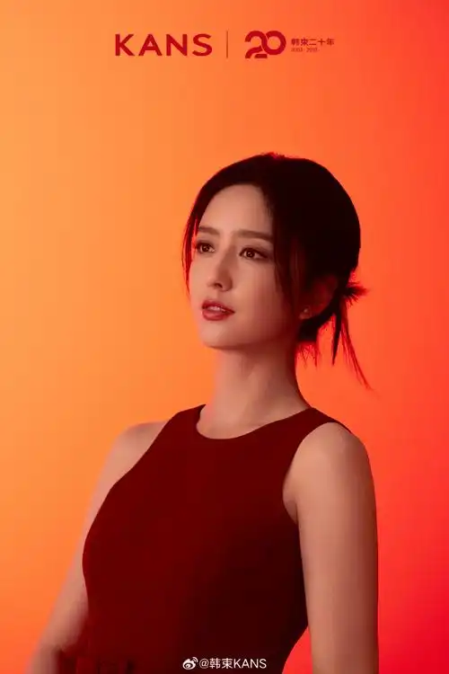 佟丽娅韩束护肤代言人##韩束二十周年##韩束,为年轻提供一份底气