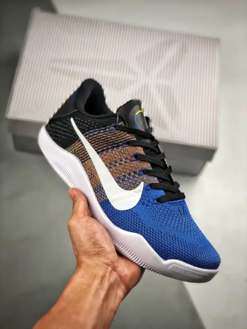 科比战靴最后之舞,情怀之作!耐克kobe 11黑蓝配色开箱测评!