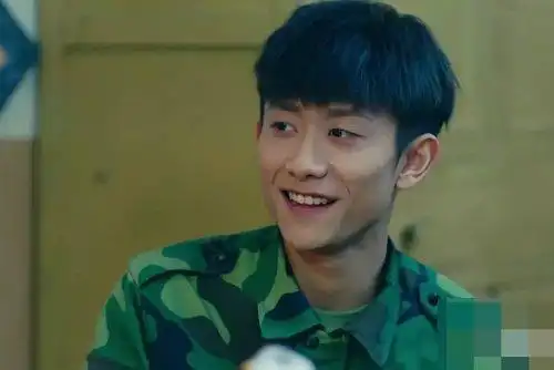 张一山春风十里短发造型,男明星图片,发型图片