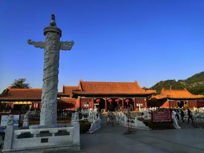 圆明新园于公元1997年2月2日按1:1比例精选圆明园四十景中的十八景