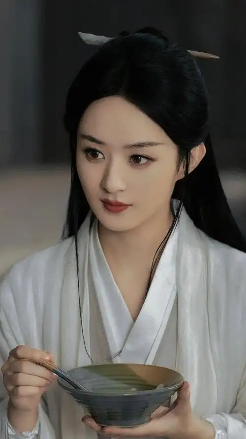 电视剧与凤行超话#赵丽颖沈璃##赵丽颖与凤行#明灭的微光,指引着彷徨.