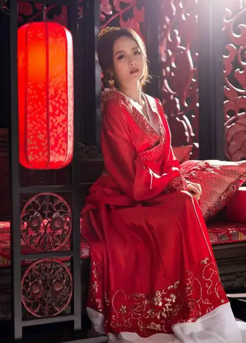 果子高贵精美的红色古装新娘装扮(第2组)