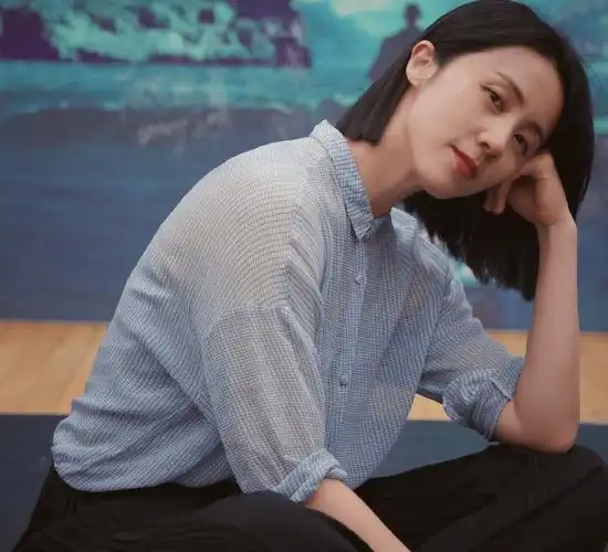 黄磊老婆孙莉,最好的年纪嫁给黄磊,十年生三娃,一家五口真甜蜜 第22张