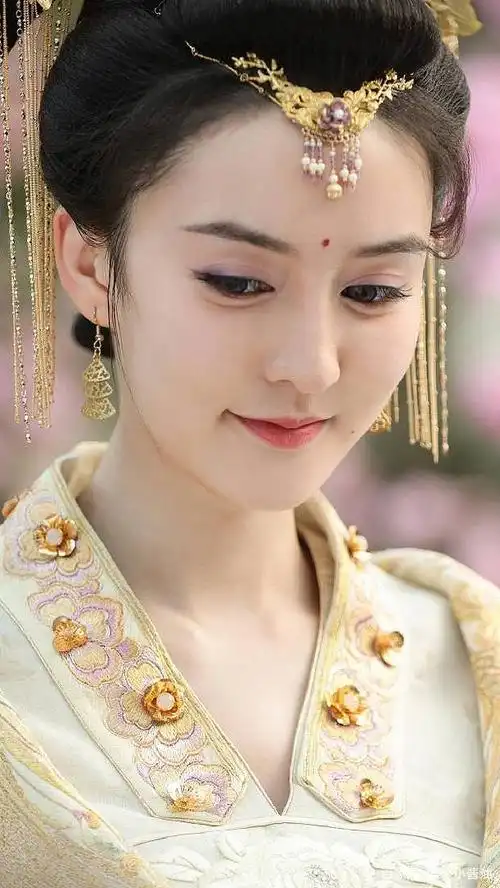 《长相守》毛晓慧被吐槽一脸凶相,没有花锦绣出彩,一对比就输了