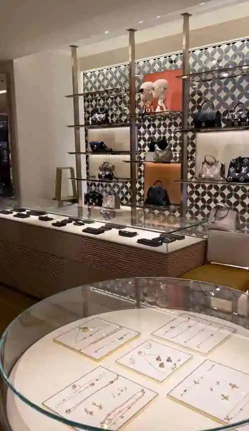 lv路易威登之家(恒隆广场店)