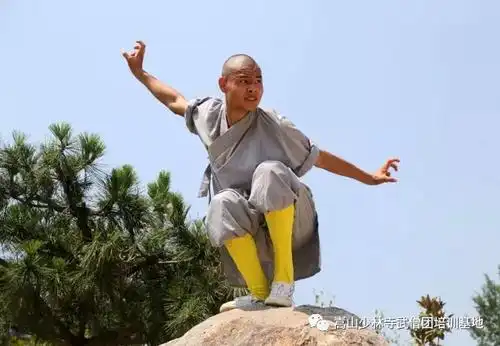 武僧团学子演绎那些武侠小说里的神奇功夫