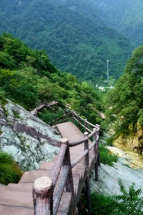 南召宝天曼掠影