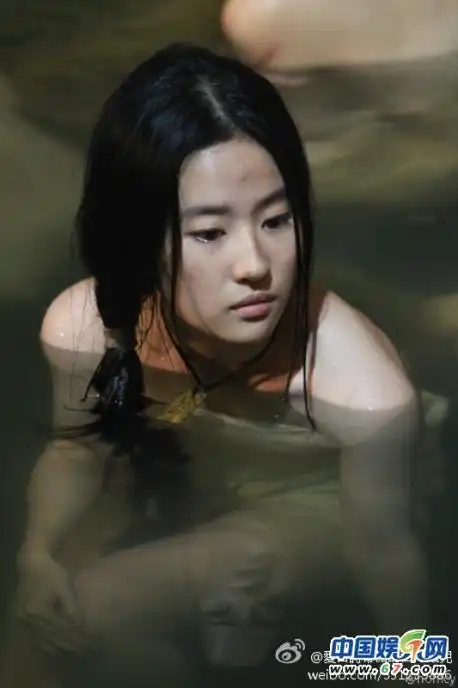 范冰冰佟丽娅王祖贤浴照曝光 绝色女星非礼勿视(图)