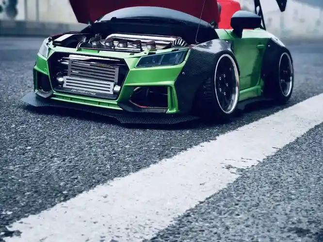 奥迪ttrs全国首台爆改碳纤维宽体