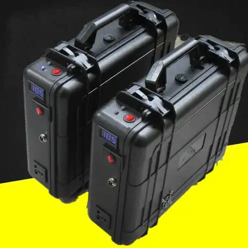 220v移动电源 500w便携式 照明移动 超大容量100ah电动车锂电池组