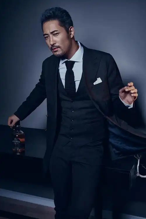 刘亚鹏,中国内地男演员,歌手.