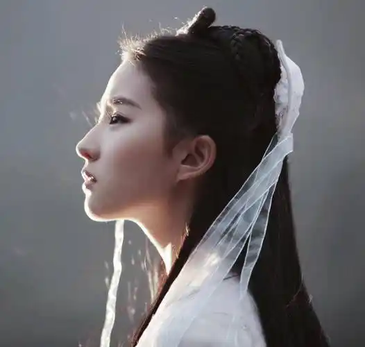 再次出演古装剧的陈晓刘亦菲,这才是名副其实的神雕侠侣_杨过_赵灵儿