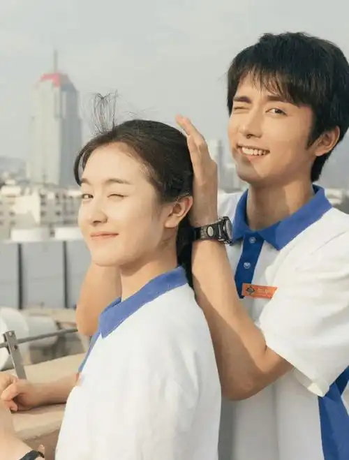 在路上之普通人电影投资揭秘周冬雨刘昊然领衔|杨洋|秦岚|记者|王楚然