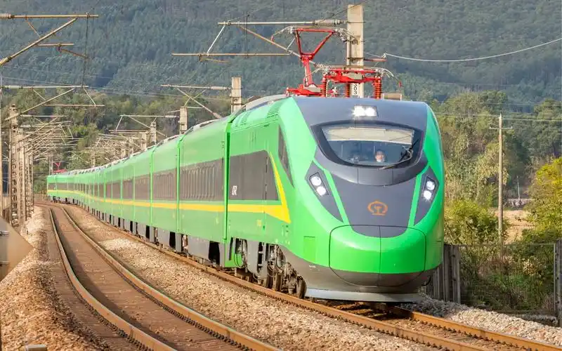 【cr200j】广铁cr200j春运再度加班,执行广州东-张家界西d9772/1次