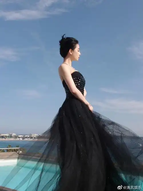 刘诗诗戛纳海边大片