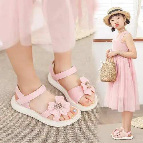 女童凉鞋夏新款公主蝴蝶花女孩软底凉鞋儿童沙滩鞋中大童学生凉鞋