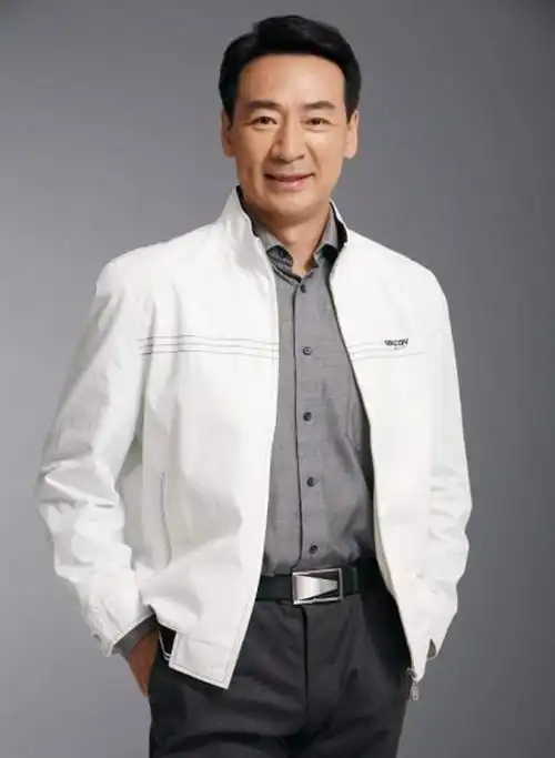 内地著名的10大老牌影视帅哥当年风流倜傥如今命运各异