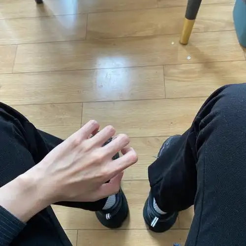 手控不过是一只像男生的手罢了