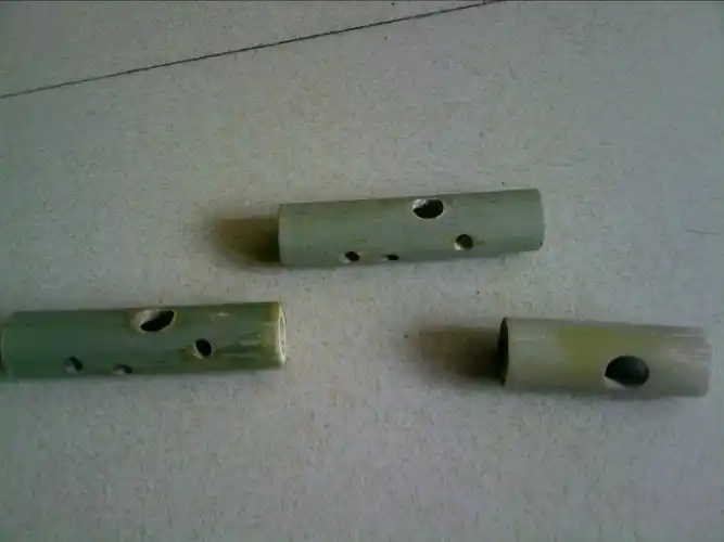 制作工具:手电钻,锉刀,小钢锯,砂纸,铅笔,游标卡尺,直尺,自制笛刀等