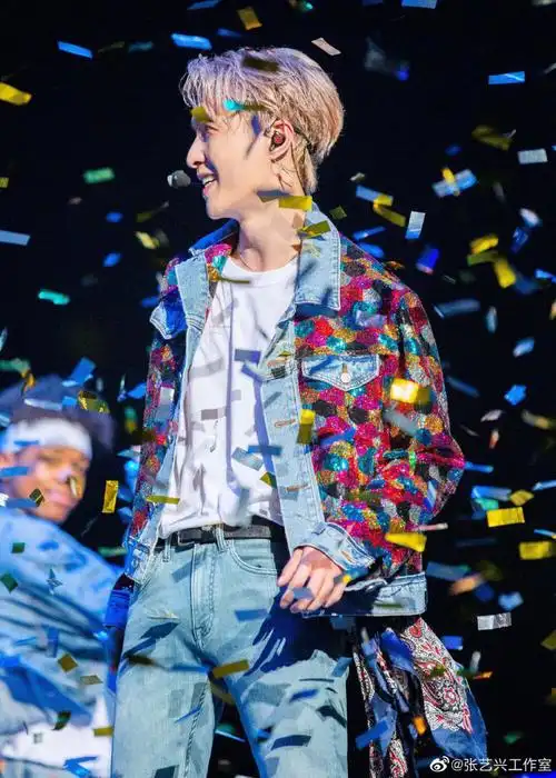 2019张艺兴の大航海首次个人巡回演唱会