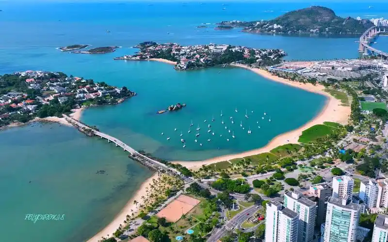 航拍维多利亚城市praia da guarderia海滩 小岛城市建筑