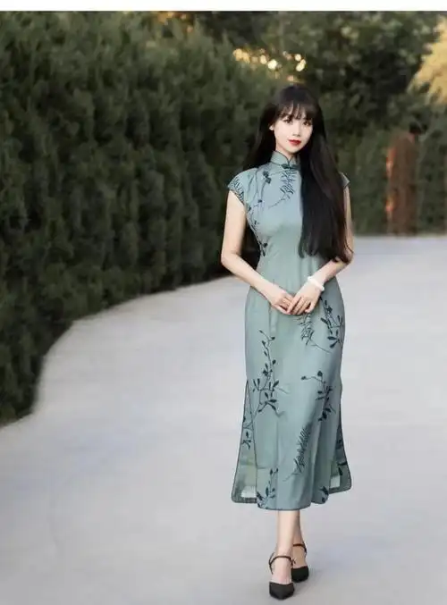 改良旗袍裙配什么鞋子好看中国风旗袍式连衣裙穿搭