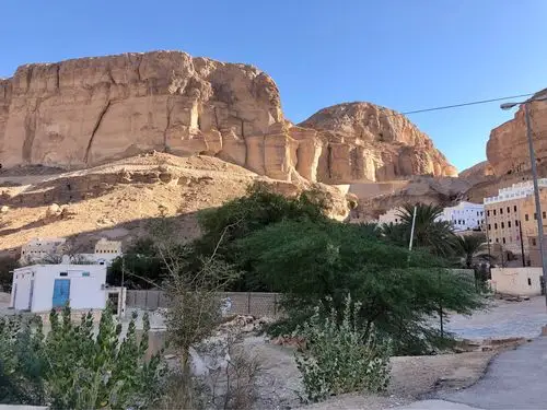 也门位于阿拉伯半岛南端,拥有3000多年文字记载的历史,是阿拉伯世界古