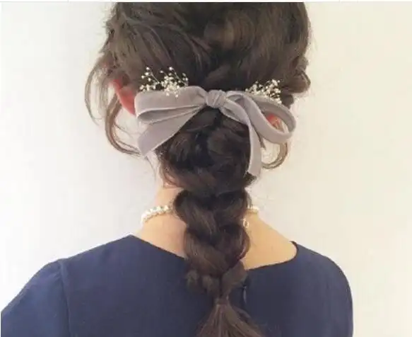 女生通勤工作编发发型图片