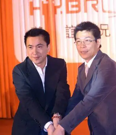 也只有王中军和王中磊掌控虽然没有豪车别墅相伴,但却过得非常轻松