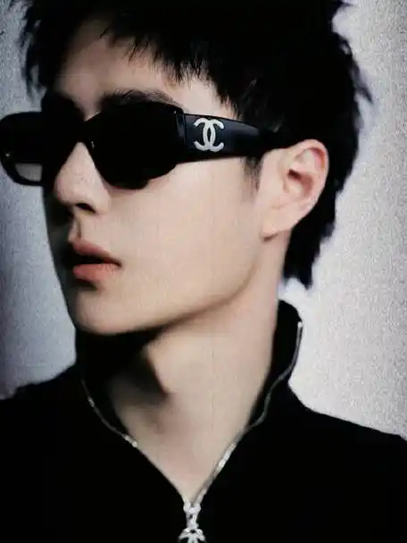 black#chanel|王一博这一身暗黑风确实帅啊神秘且充满低调硬朗的贵气