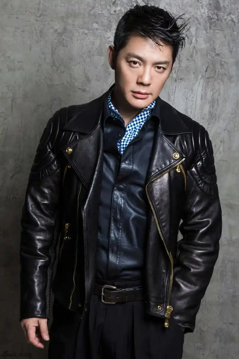 『傅程鹏写真尽显男人味_新浪图片』 近日,实力派男演员傅程鹏最新的