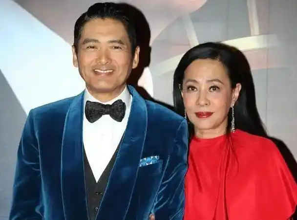 68岁周润发首次回应裸捐56亿是老婆要捐的谁有需要就拿走