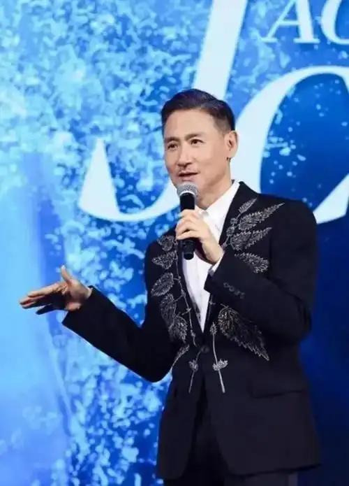 张学友演唱会惊现"假唱"风波,粉丝力挺歌神:真实失误非假唱|金曲奖|古