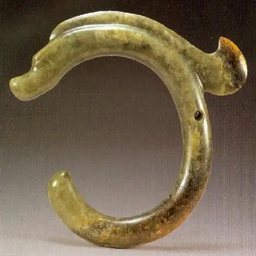 牛河梁红山文化遗址与史前玉器文明的探索47_恒泰