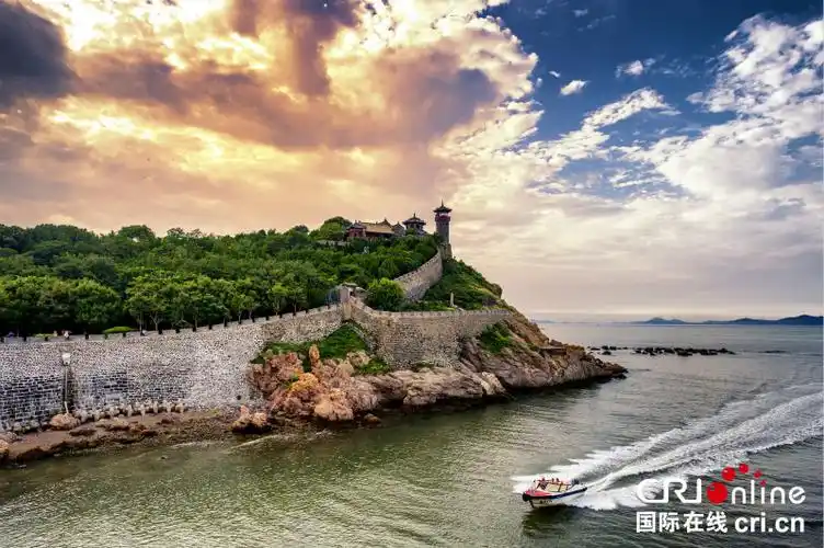 城市频道>> 城市-旅游 正文  今年6月,上合组织峰会的举行让山东青岛