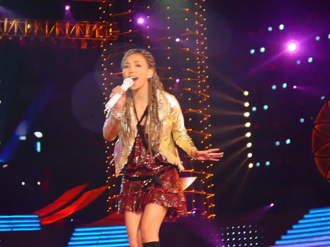 张惠妹演唱会现场拍摄花絮#一个人的舞台也精彩 #跟着节奏嗨起 - 抖音