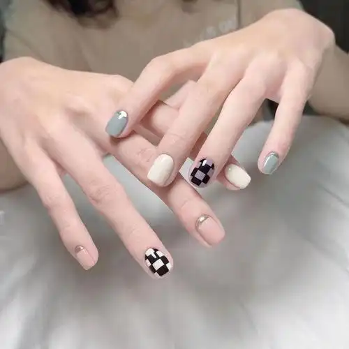 指甲简单夏天怎么做好看(短款指甲美甲图案夏)-第22张图片