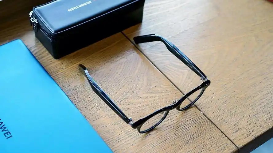 华为智能眼镜二代体验:新增高清录音和面对面翻译,vlog必备
