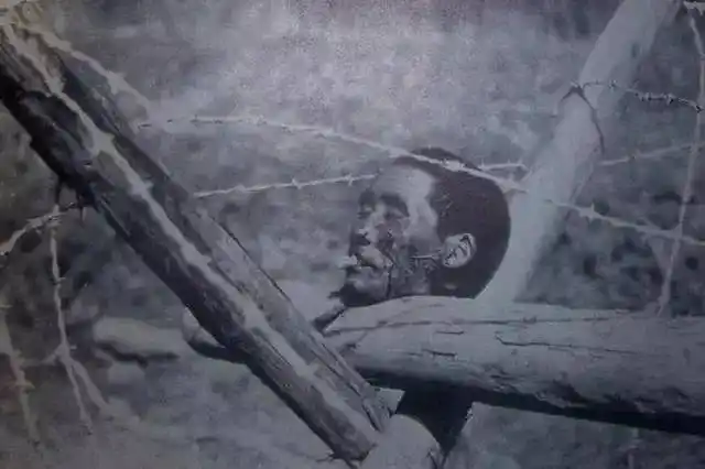 言语多少有点棱角柔中带硬,或者有怪脾气,是故涵养不足者,多成怪人