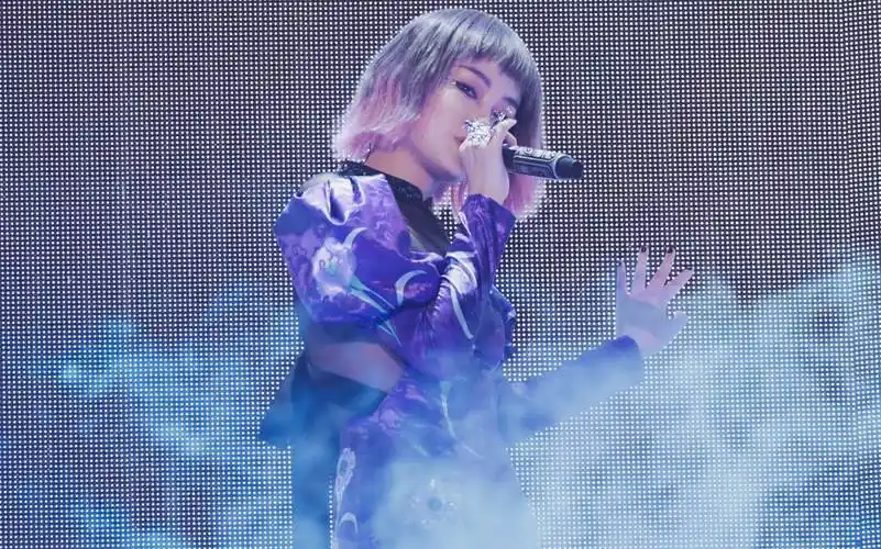 17黄龄演唱会现场来自摄像机视角-上海场《在一起就不孤独》