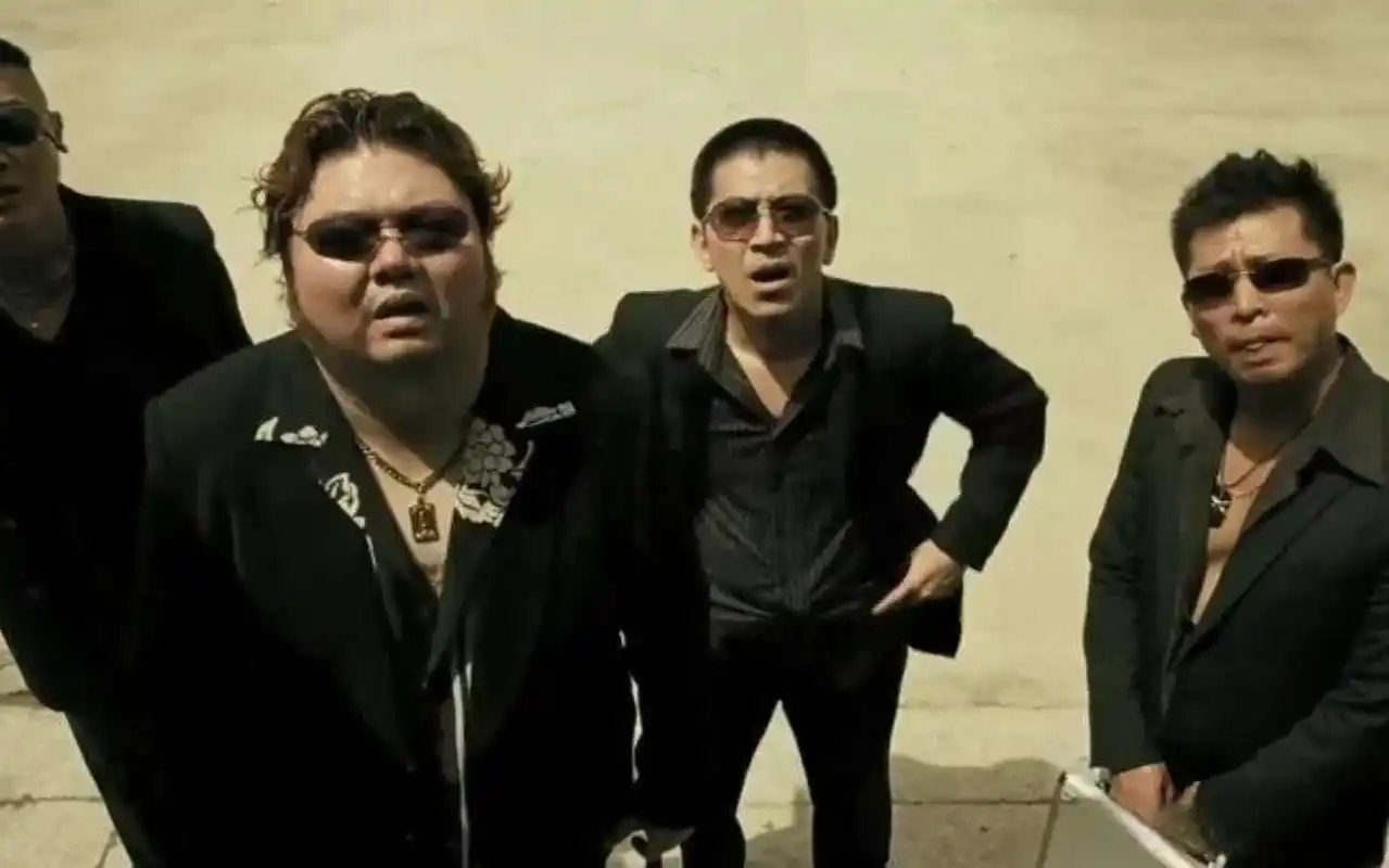 2007年,宁浩因为很喜欢高捷,便打电话邀请他在自己的电影《疯狂的赛车