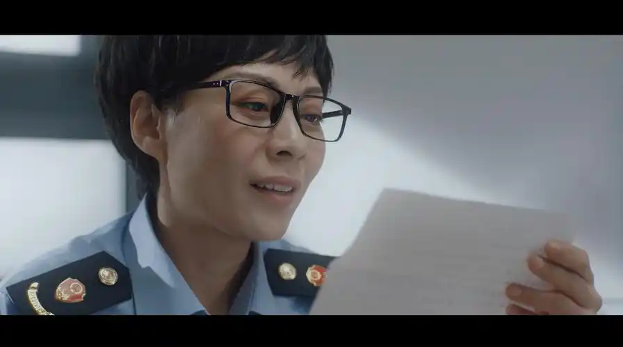 一碗"妈妈的鱼汤"诉说永不失联的爱,"金牌店小二"微电影温暖上线!