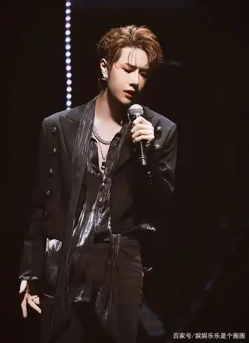 乐华家族演唱会彩排进行中,最期待舞台王者王一博的舞台!