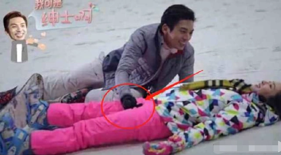 白百何"一指弹"风波刚过,马苏又被"一阳指",网友:真辣眼!