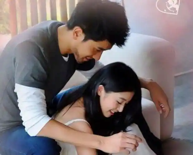 彭冠英张含韵结婚了张含韵恋爱四年已结婚