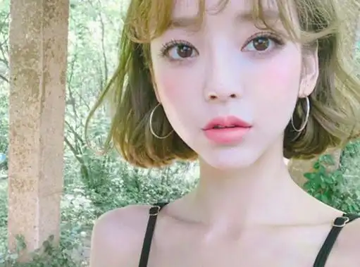 夏季什么颜色的口红更显肌肤白嫩推荐最显肤色白的口红颜色