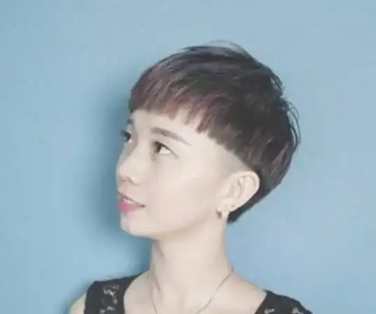 女生无鬓角短发造型图片(3)_短发发型_西子美发网