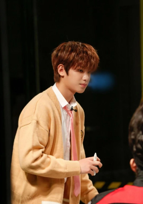 但黄明昊的确问心无愧,依然活跃在各大活动中,最近黄明昊的新综艺又