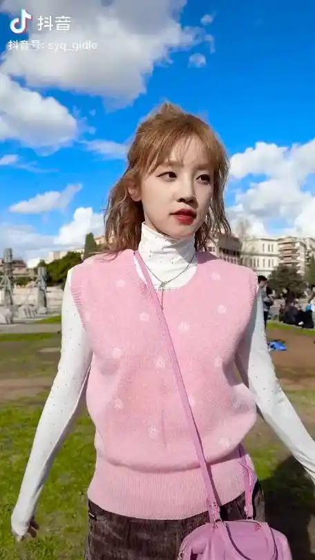 fendi品牌形象大使宋雨琦##琦星高照宋雨琦