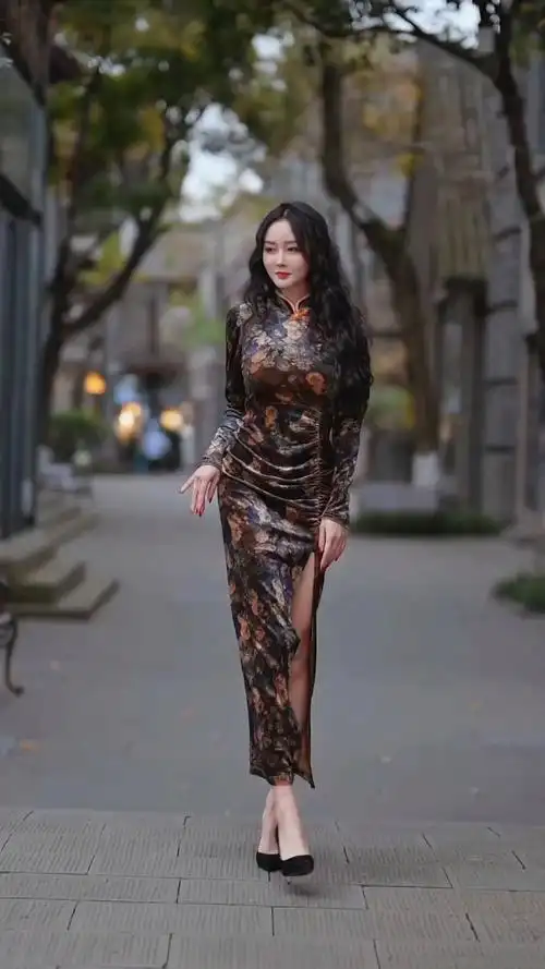 妩媚妖娆娇艳欲滴风情万种的女人